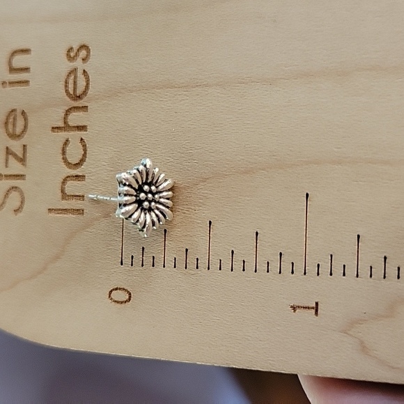 🔥LAST PAIR🔥 Boho Blossom Stud Earrings - Picture 7 of 7